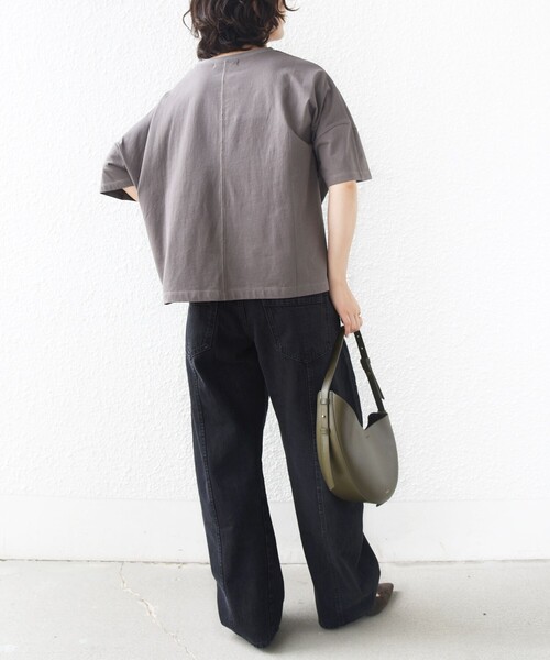 +81BRANCA(ハチイチブランカ)の「【SHIPS別注】81BRANCA: 5分袖 ロゴ・フォト TEE(Tシャツ/カットソー・レディース・ライトホワイト/ダークグレー/ホワイト・ONE SIZE)」の5枚目の写真
