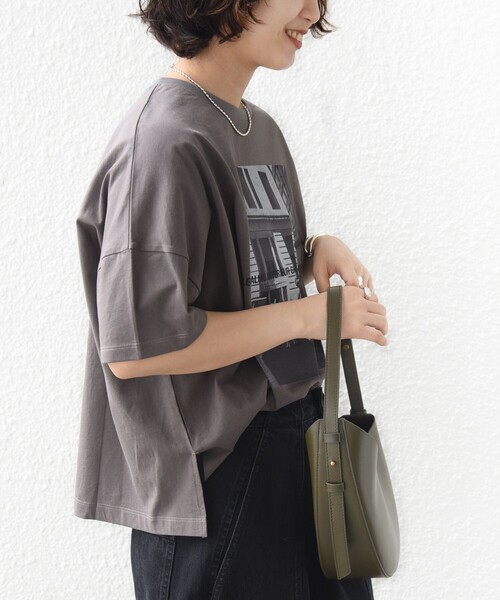 +81BRANCA(ハチイチブランカ)の「【SHIPS別注】81BRANCA: 5分袖 ロゴ・フォト TEE(Tシャツ/カットソー・レディース・ライトホワイト/ダークグレー/ホワイト・ONE SIZE)」の10枚目の写真