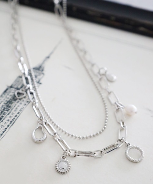 LEPSIM(レプシィム)の「チャームショート2連ネックレス 813010(ネックレス・レディース・ゴールド/シルバー・ONE SIZE)」の1枚目の写真