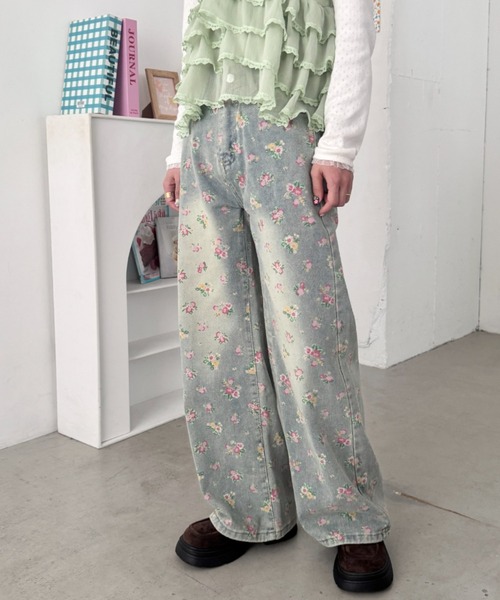 SOLLON.（ソルロン）の「フローラルフラワープリントデニムパンツ（デニムパンツ・レディース・ブルー・L/M）」の8枚目の写真