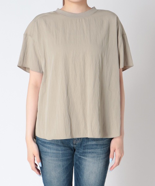 Jines(ジネス)の「クルーネックハーフスリーブTブラウス(Tシャツ/カットソー・レディース・ベージュ/チャコールグレー/モカ/ブラック・38)」の16枚目の写真