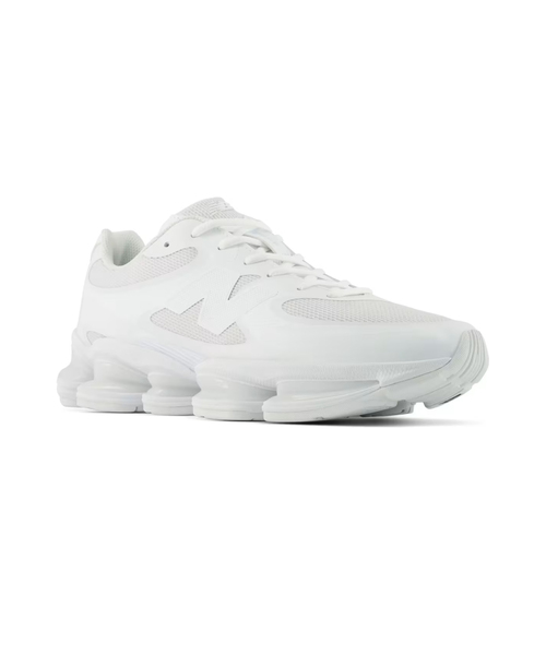 NEW BALANCE(ニューバランス)の「NEW BALANCE(ニューバランス) U20008QM(スニーカー・メンズ・ホワイト・25cm/25.5cm/26cm/26.5cm/27cm/27.5cm/28cm/28.5cm)」の2枚目の写真