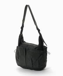 WISM（ウィズム）の「Dan Gee / ダン ジー Poly Bag 2.0（ショルダーバッグ）」