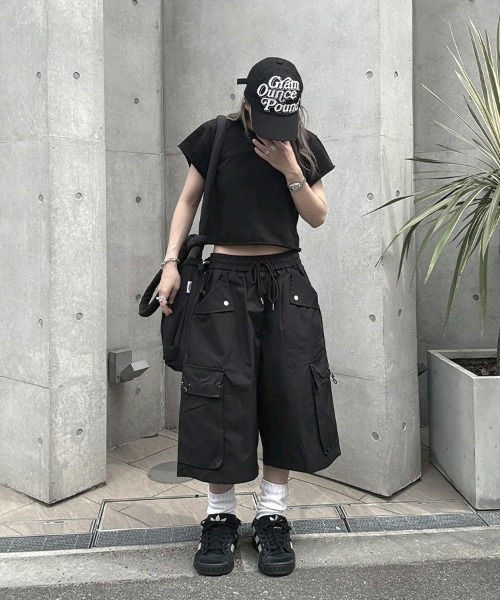 YACA(ヤーカ)の「Cutoff mini Tee/カットオフミニT(Tシャツ/カットソー・レディース・グレー/ブラック/ホワイト・FREE)」の10枚目の写真