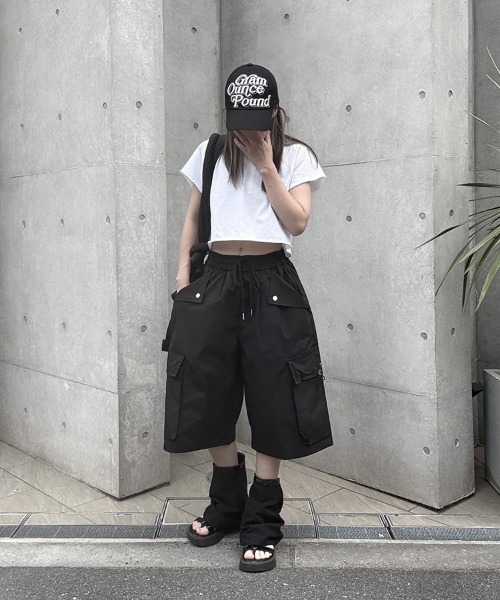 YACA(ヤーカ)の「Cutoff mini Tee/カットオフミニT(Tシャツ/カットソー・レディース・グレー/ブラック/ホワイト・FREE)」の16枚目の写真