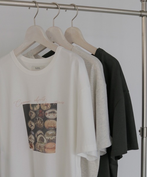 CLEIO(クレイオ)の「【CLEIO】フォトプリント オーバーサイズTシャツ PHOTO PRINT OVERSIZE TEE(Tシャツ/カットソー・レディース・チャコールグレー/オフホワイト/オートミール・FREE)」の12枚目の写真