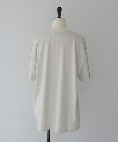 CLEIO(クレイオ)の「【CLEIO】フォトプリント オーバーサイズTシャツ PHOTO PRINT OVERSIZE TEE(Tシャツ/カットソー・レディース・チャコールグレー/オフホワイト/オートミール・FREE)」の17枚目の写真