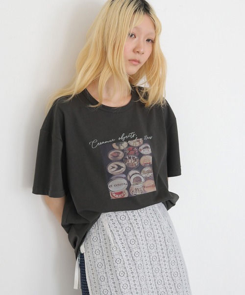 CLEIO(クレイオ)の「【CLEIO】フォトプリント オーバーサイズTシャツ PHOTO PRINT OVERSIZE TEE(Tシャツ/カットソー・レディース・チャコールグレー/オフホワイト/オートミール・FREE)」の19枚目の写真