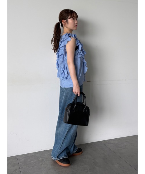 Te chichi(テチチ)の「ラッフルフリルブラウス(シャツ/ブラウス・レディース・チャコールグレー/ブルー/ボルドー・F)」の15枚目の写真