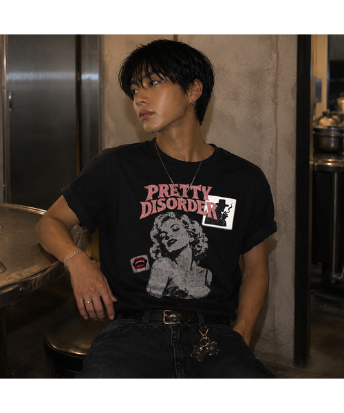 GRAVER ORDINARY（グレイバーオーディナリー）の「[ODNR UNISEX]プリティディスオーダー 半袖Tシャツ 3カラー（Tシャツ/カットソー・レディース・ホワイト/チャコールグレー/ブラック・MEDIUM/LARGE/SMALL）」の2枚目の写真