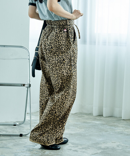FREAK'S STORE(フリークスストア)の「RED KAP × FREAK'S STORE/レッドキャップ 別注 紐付きイージーパンツ(その他パンツ・レディース・ブラウン/ワンウォッシュ/ベージュ/オリーブ/ダークブラウン/ナチュラル/その他2/サックスブルー/レオパード/ブラック・SMALL/MEDIUM)」の20枚目の写真