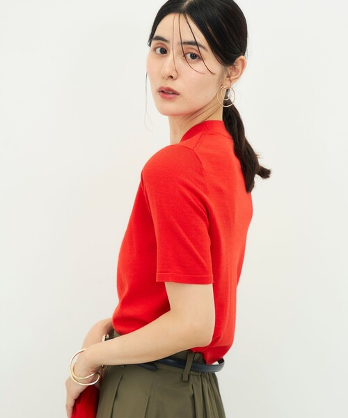 NOLLEY’S Sophi(ノーリーズソフィ)の「《抗ピンリング/アンサンブル対応/手洗い可能》ウール100ハイネック5分袖プルオーバー(ニット/セーター・レディース・レッド/グレー/サックスブルー/オリーブ・38)」の5枚目の写真