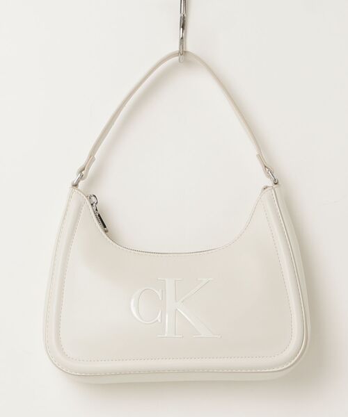 Calvin Klein(カルバン・クライン)の「Calvin Klein カルバンクライン BOLD CK SMALL SHOULDER BAG ショルダーバッグ(ショルダーバッグ・レディース・ホワイト/ブラック・FREE)」の16枚目の写真