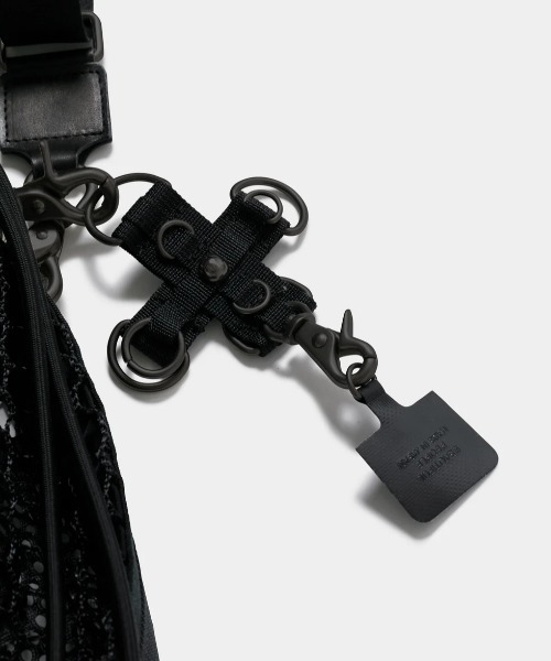 beautiful people(ビューティフルピープル)の「【beautiful people/ビューティフルピープル】over engineering mini drawstring bag/オーバーエンジニアリングミニドローストリングバッグ(ショルダーバッグ・レディース・ブラック・FREE)」の9枚目の写真