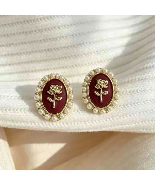 tone(トーン)の「【88eighty-eight】ミニ薔薇パールレッドアンティークピアス【import】(MA)(ピアス(両耳用)・レディース・レッド・FREE)」の4枚目の写真