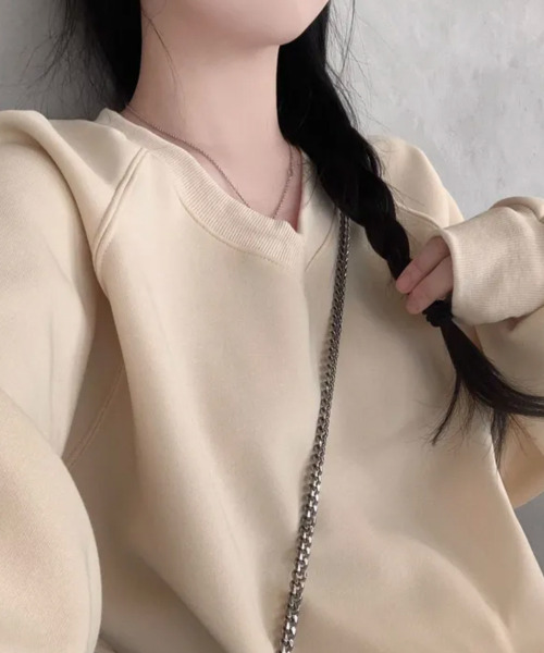 VIVID LADY(ビビッドレディー)の「Vネック 長袖ラグランスウェット(スウェット・レディース・グレー/チャコールグレー/クリーム・FREE)」の17枚目の写真