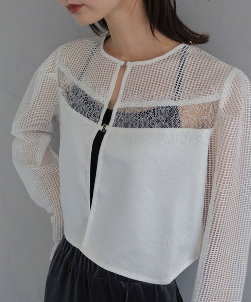 &g'aime（アンジェム）の「【&ｇ'aime 】メッシュ×レースミックスボレロ　Mesh and Lace Mix Bolero（カーディガン/ボレロ・レディース・ホワイト/ブラック・FREE）」の4枚目の写真