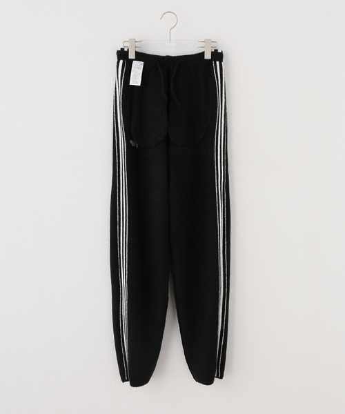 adidas Originals(アディダスオリジナルス)の「ADIDAS × JENNIE / アディダス × ジェニー KNIT LOOSE PANTS(その他パンツ・レディース・ブラック/ブラウン・MEDIUM/SMALL/X-SMALL)」の3枚目の写真