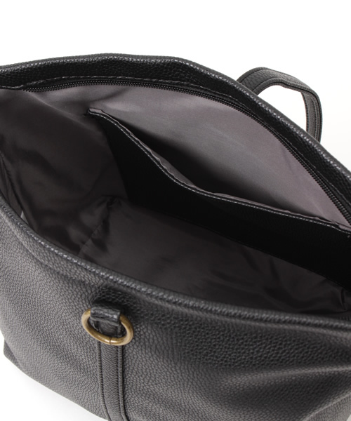 LBC(エルビーシー)の「合皮ショルダー (ショルダーバッグ・レディース・オフホワイト/ブラック/ベージュ・ONE SIZE)」の11枚目の写真