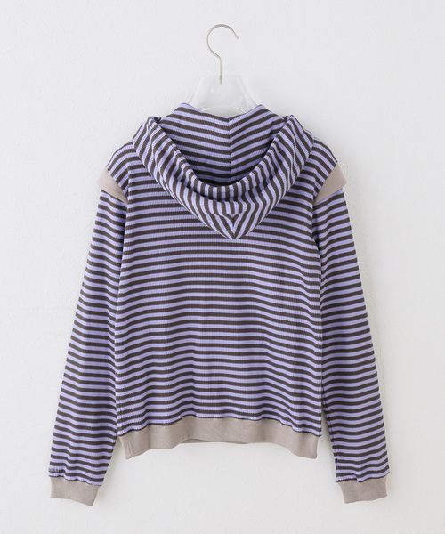 COYSEIO 038(コイセイオ 038)の「【Geek Office / ギークオフィス】COYSEIO / STRIPED FLARED SLEEVE HOODIE(パーカー・レディース・ブルー・SMALL)」の2枚目の写真
