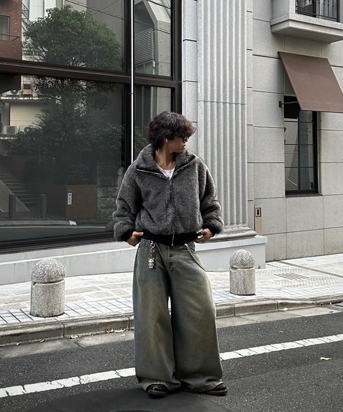 MandO(エムオー)(エムオー)の「【ユニセックス】2WAYスタンドカラーボリュームファージャケット(ブルゾン・メンズ・ベージュ/ブラック/ブラウン/チャコールグレー・MEDIUM/LARGE)」の5枚目の写真