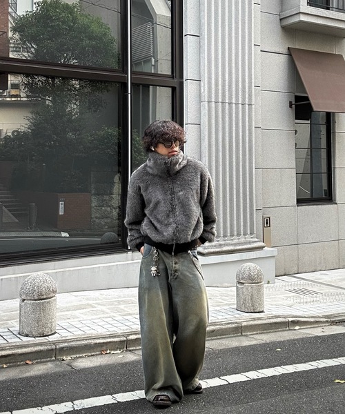 MandO(エムオー)(エムオー)の「【ユニセックス】2WAYスタンドカラーボリュームファージャケット(ブルゾン・メンズ・ベージュ/ブラック/ブラウン/チャコールグレー・MEDIUM/LARGE)」の11枚目の写真