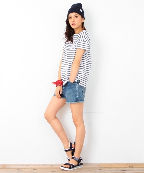 B:MING by BEAMS（ビーミングバイビームス）の「Wrangler / デニムショートパンツ（デニムパンツ・レディース・ライトブルー・MEDIUM/SMALL）」の3枚目の写真