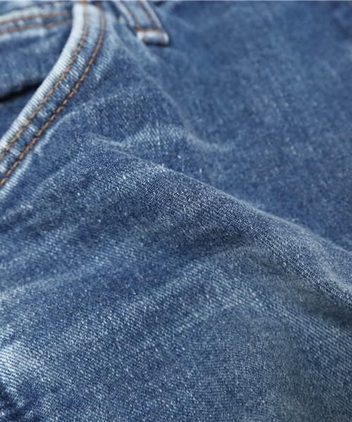 B:MING by BEAMS（ビーミングバイビームス）の「Wrangler / デニムショートパンツ（デニムパンツ・レディース・ライトブルー・MEDIUM/SMALL）」の4枚目の写真