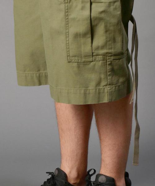 BEAUTY&YOUTH UNITED ARROWS(ビューティーアンドユースユナイテッドアローズ)の「<monkey time> バックサテン ワイド 6分丈 カーゴショーツ◆(カーゴパンツ・メンズ・オリーブ・MEDIUM/LARGE/SMALL)」の6枚目の写真
