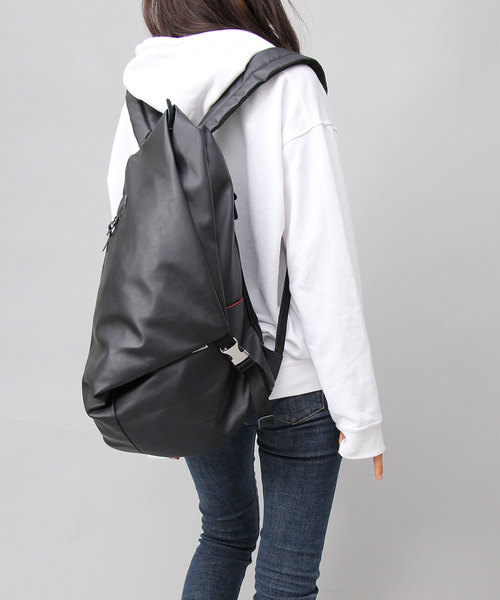 REGiSTA(レジスタ)の「トライアングル 口折れ バックパック / へザーナイロン / カモフラPVCナイロン / PUレザー(バックパック/リュック・メンズ・ブラック/カモフラージュ/グレー/ブラック系その他・FREE)」の20枚目の写真