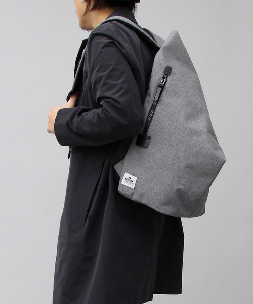 REGiSTA(レジスタ)の「トライアングル 口折れ バックパック / へザーナイロン / カモフラPVCナイロン / PUレザー(バックパック/リュック・メンズ・ブラック/カモフラージュ/グレー/ブラック系その他・FREE)」の21枚目の写真