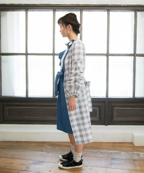 OLIVE des OLIVE(オリーブデオリーブ)の「ボリューム袖チェック柄ワンピース(シャツワンピース・レディース・ホワイト/グリーン/パープル・FREE)」の4枚目の写真