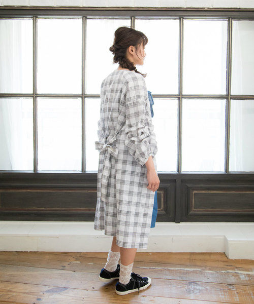 OLIVE des OLIVE(オリーブデオリーブ)の「ボリューム袖チェック柄ワンピース(シャツワンピース・レディース・ホワイト/グリーン/パープル・FREE)」の8枚目の写真