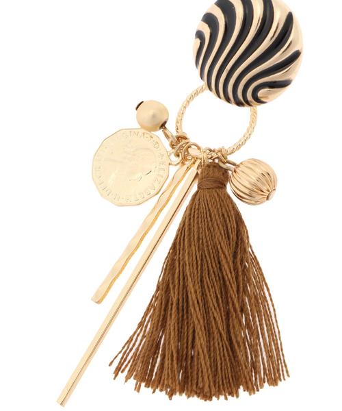 YECCA VECCA（イェッカヴェッカ）の「2wayタッセルイヤリング（イヤリング・レディース・ブラック/キャメル/グリーン・FREE）」の7枚目の写真
