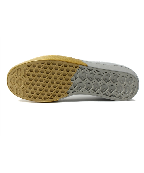 PUMA(プーマ)の「MY-70 (UNISEX) - PUMA by MIHARAYASUHIRO(スニーカー・メンズ・ブラック×グレー/シルバー系その他/ゴールド系その他・10/11/3/4/5/6/7/8/9)」の5枚目の写真