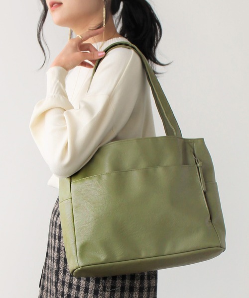 GeeRA（ジーラ）の「【多収納】１０ポケットトートバッグ（トートバッグ・レディース・ネイビー/アイボリー/ダークブラウン/ベージュ/ブラウン/オレンジ/ブラック/レッド/グリーン/マスタード/モカ/カーキ・FREE）」の8枚目の写真