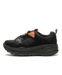 UGG（アグ）の「805 X MLT 1104187 BLACK（スニーカー）」