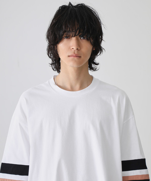 STUDIOUS（ステュディオス）の「【STUDIOUS】ビッグシルエットソデキリカエTシャツ（Tシャツ/カットソー・メンズ・ホワイト/ブラック/レンガ・3/1/2）」の8枚目の写真