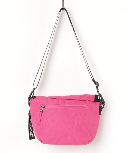 BEN DAVIS ORIGINALS（ベンデイビスオリジナルス）の「《BEN DAVIS》 MINI MESSENGER BAG（メッセンジャーバッグ・メンズ・ピンク/ブラック系その他/ブルー系その他・FREE）」の4枚目の写真