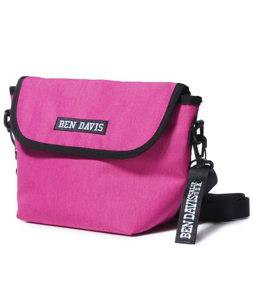 BEN DAVIS ORIGINALS（ベンデイビスオリジナルス）の「《BEN DAVIS》 MINI MESSENGER BAG（メッセンジャーバッグ・メンズ・ピンク/ブラック系その他/ブルー系その他・FREE）」の7枚目の写真