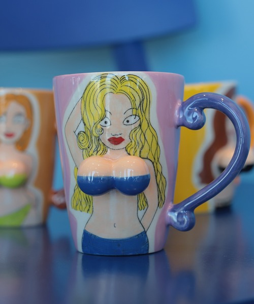 Meelarp / BIG BOOBS マグカップ（グラス/マグカップ/タンブラー