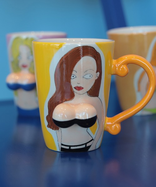 Meelarp / BIG BOOBS マグカップ（グラス/マグカップ/タンブラー