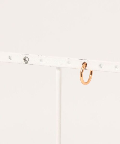 Fun & Daily(ファンアンドデイリー)の「F&D : 1ピース・スモールフープイヤリング(イヤリング・レディース・ブラック/シルバー/ゴールド/ブルー/レッド/オレンジ/グリーン/チャコールグレー/ホワイト/パープル・FREE)」の18枚目の写真