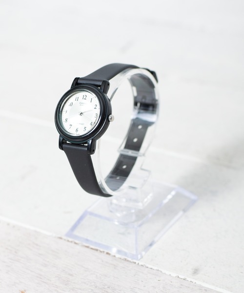 CASIO(カシオ)の「《CASIO》STANDARD ANALOGUE MINI(アナログ腕時計・レディース・ゴールド/ホワイト系その他/ブラック系その他/ブラック系その他3/ホワイト系その他2/ブラック/ブラック系その他2/ホワイト・FREE)」の3枚目の写真