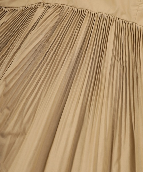 fifth（フィフス）の「プリーツデザインボリュームスリーブブラウス（シャツ/ブラウス・レディース・ホワイト/ベージュ・MEDIUM）」の9枚目の写真