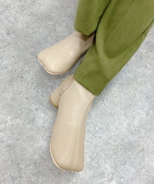 salle de bal(サルデバル)の「∴【 Maisons Laffitte / メゾンラフィット 】 スクエアショートブーツ HDMZL01(ブーツ・レディース・ブラック/ベージュ・38/39/36/37)」の2枚目の写真