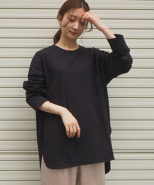 tiptop（ティップトップ）の「クルーネックラウンドヘムBIGロンT（Tシャツ/カットソー・レディース・ブラック/オフホワイト/A/ライトベージュ/ブルー/グリーン/スミクロ・FREE）」の9枚目の写真