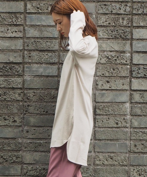 tiptop（ティップトップ）の「クルーネックラウンドヘムBIGロンT（Tシャツ/カットソー・レディース・ブラック/オフホワイト/A/ライトベージュ/ブルー/グリーン/スミクロ・FREE）」の14枚目の写真