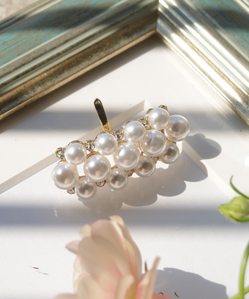 Cupid Heart(キューピッドハート)の「【Cupid Heart】結婚式アクセサリー ヘアカフ(バレッタ/ヘアクリップ・レディース・ベージュ・MEDIUM)」の2枚目の写真