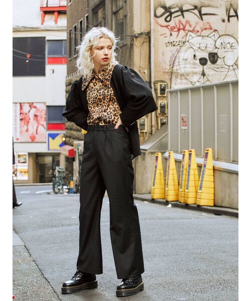 jouetie（ジュエティ）の「パールボタンタックパンツ（スラックス・レディース・ブラック/オレンジ/その他1・MEDIUM）」の7枚目の写真
